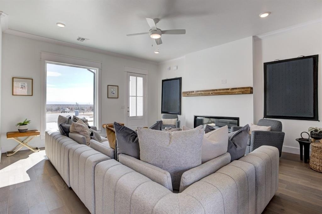 7901 Behr Drive - Photo 9