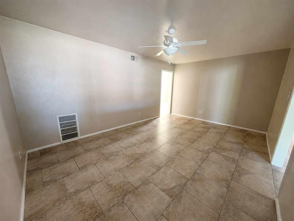 2105 Sw 76th Street - Photo 2
