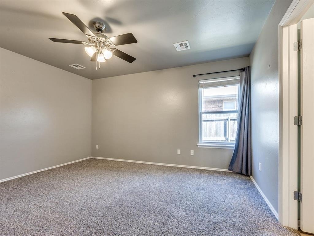 609 E Linden Lane - Photo 11