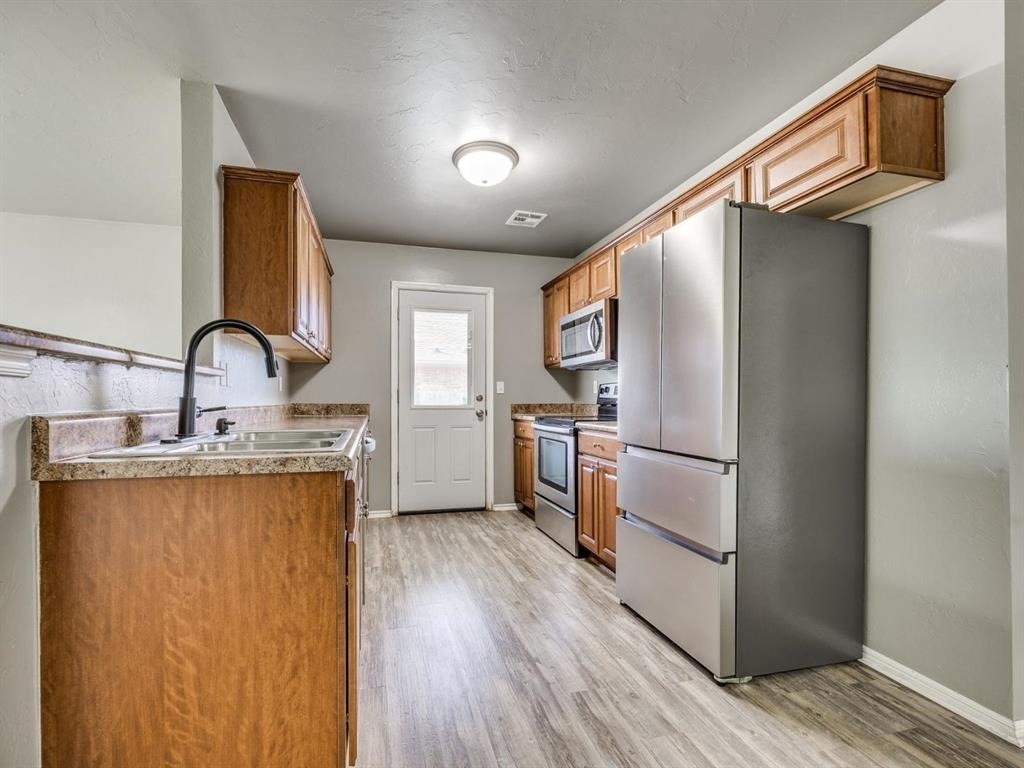 609 E Linden Lane - Photo 17