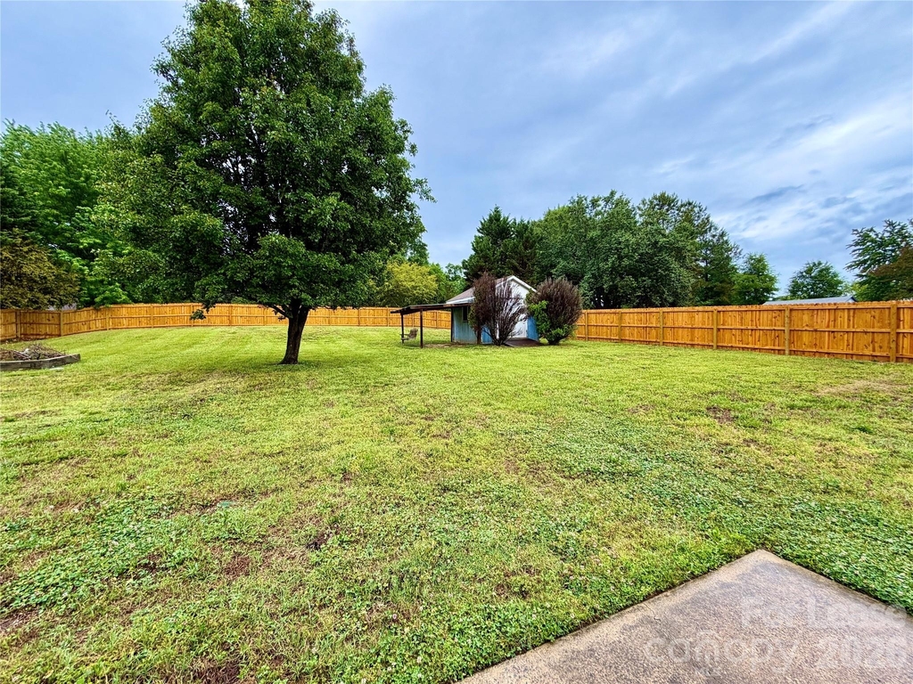 2809 Faircroft Way - Photo 19