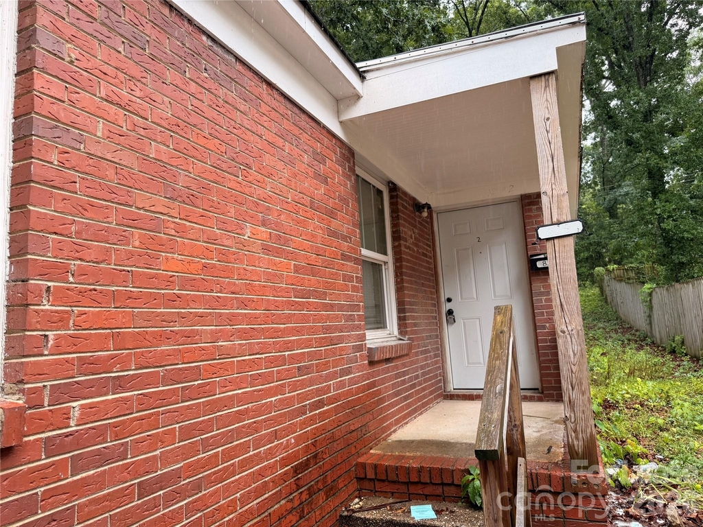 825 Rodey Avenue - Photo 1