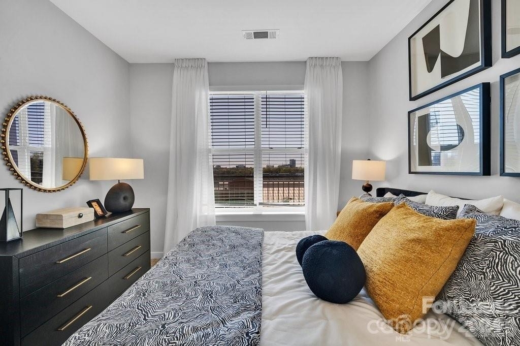 2020 W Morehead Street - Photo 16