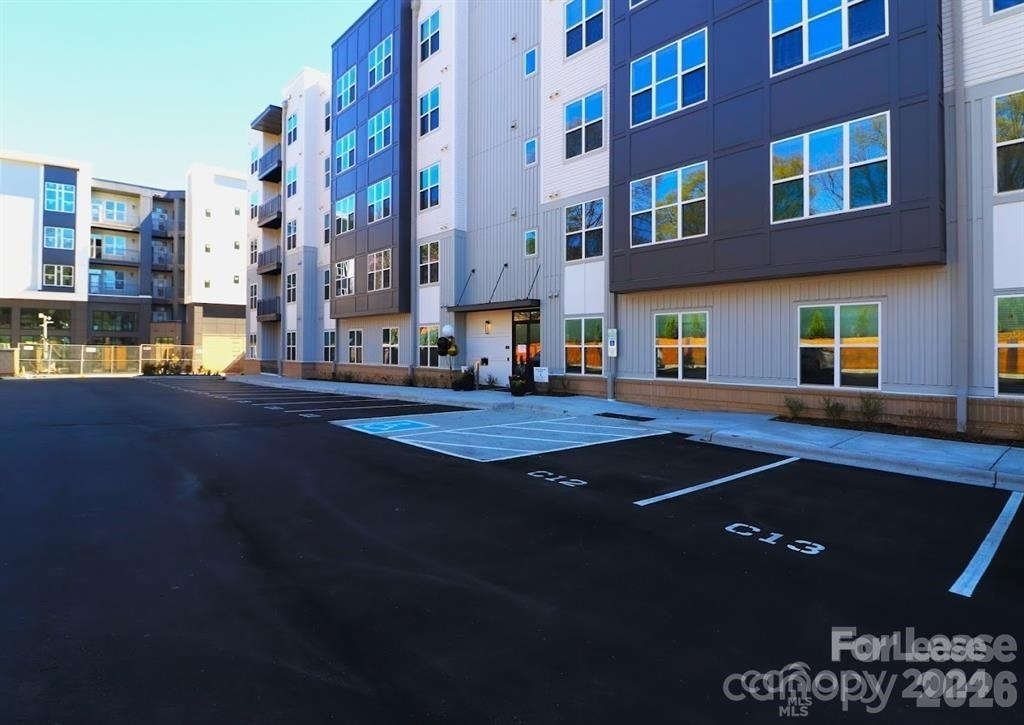 2020 W Morehead Street - Photo 27