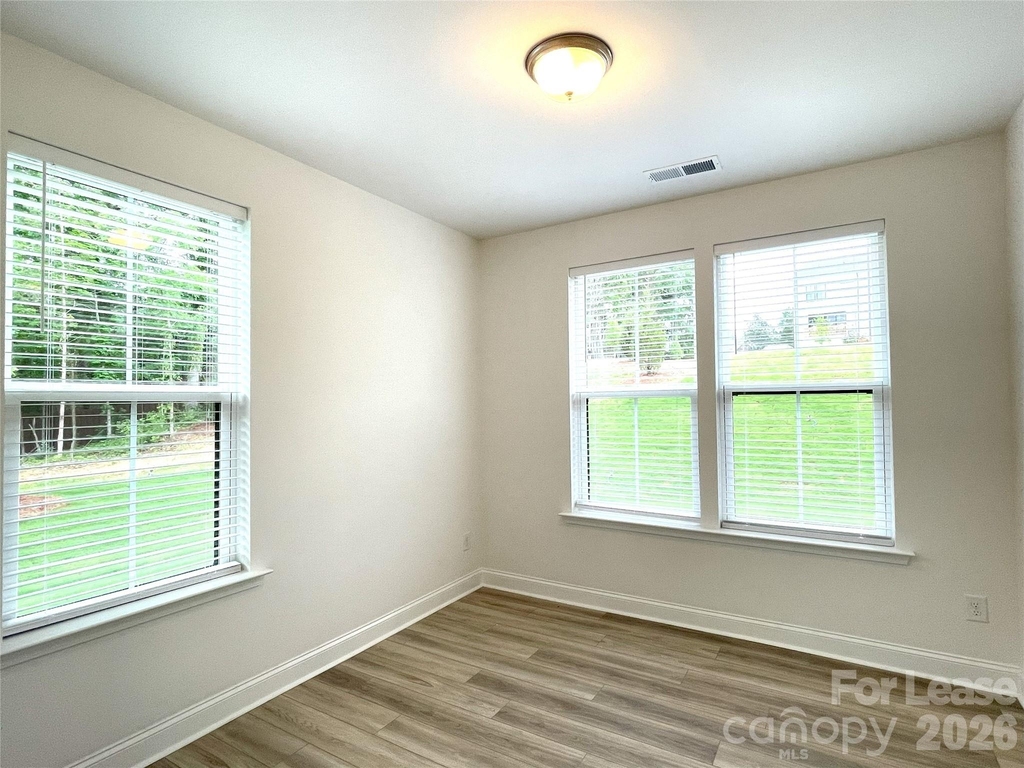 5005 Layman Drive - Photo 6
