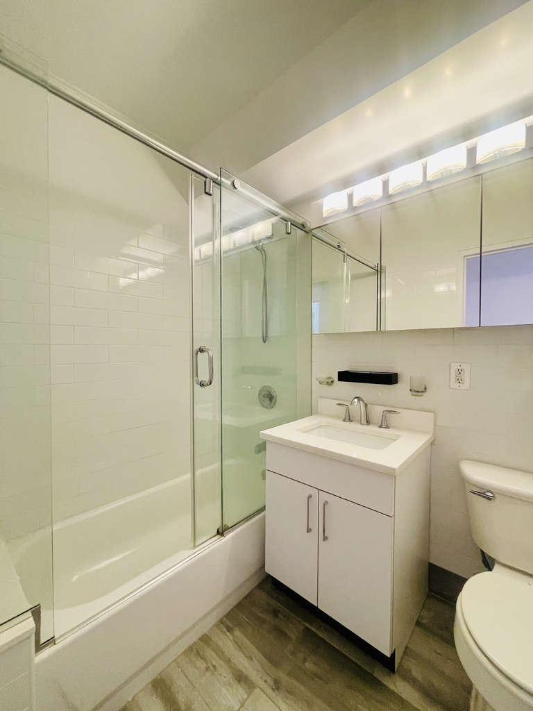  157 East 57th Street, 16A - Photo 15
