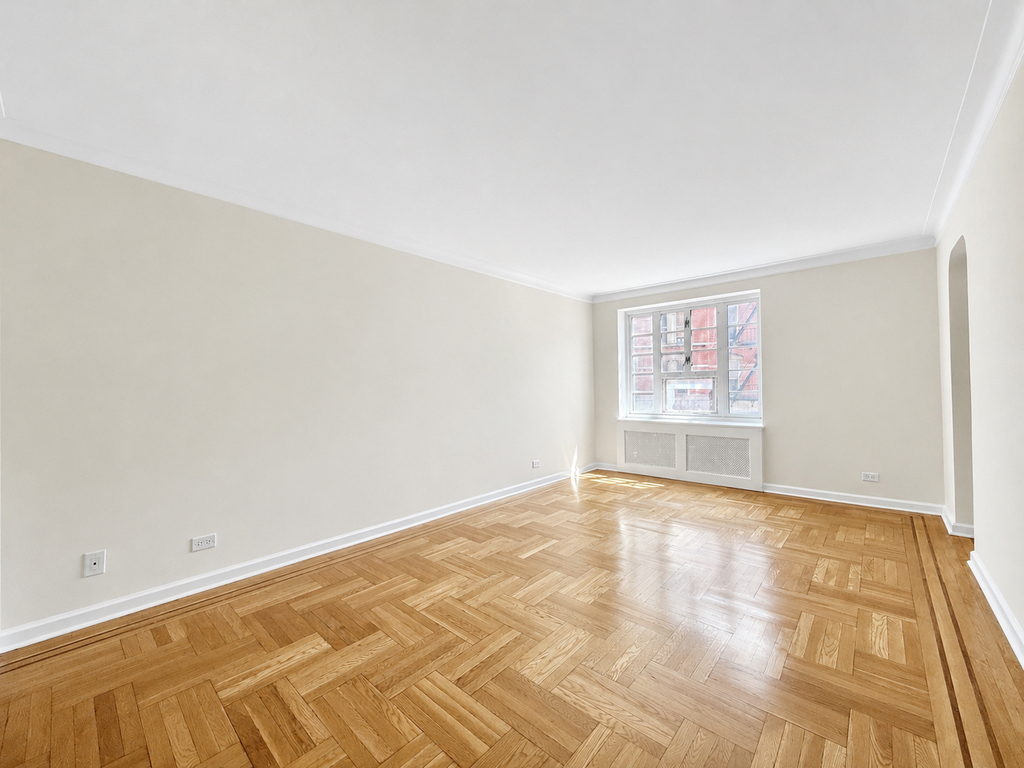Jane Street - Photo 1
