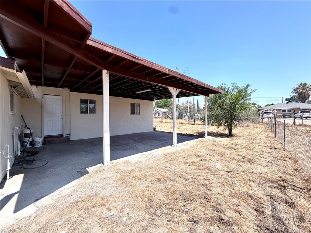 247 Stephen Street - Photo 12