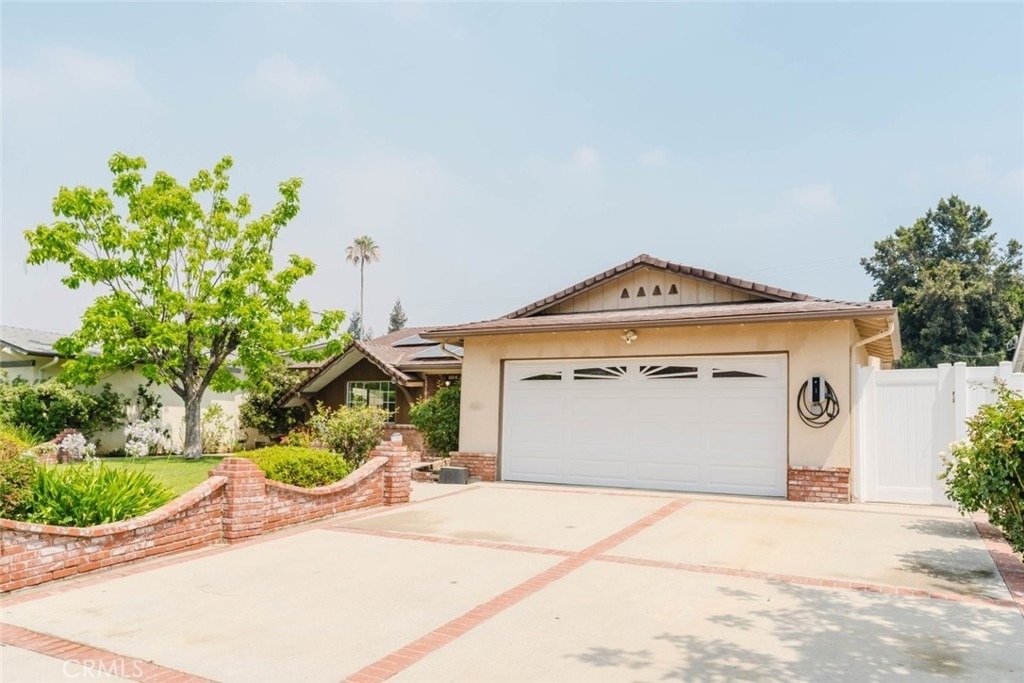22515 Haynes - Photo 2