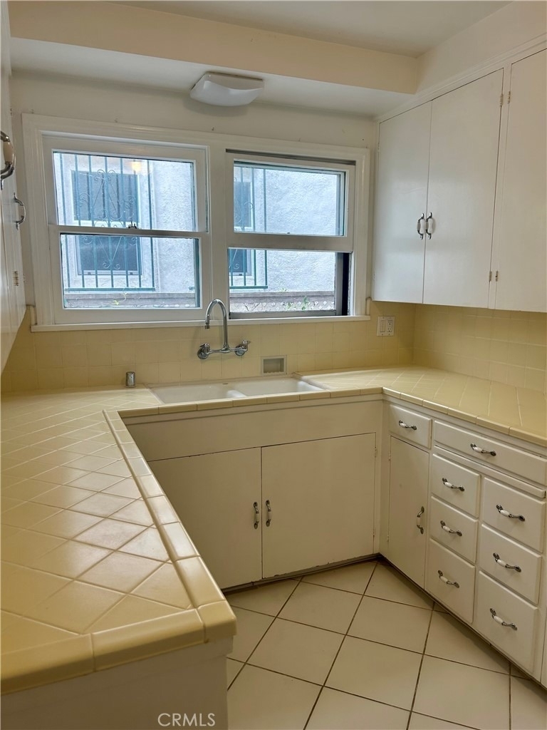 441 S Doheny - Photo 4