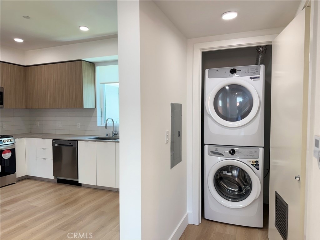 12078 Guerin Street - Photo 6