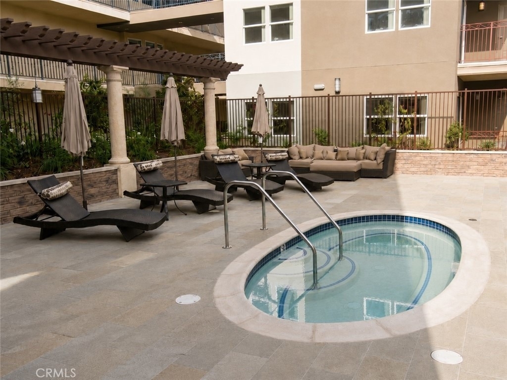 11925 Kling Street - Photo 2