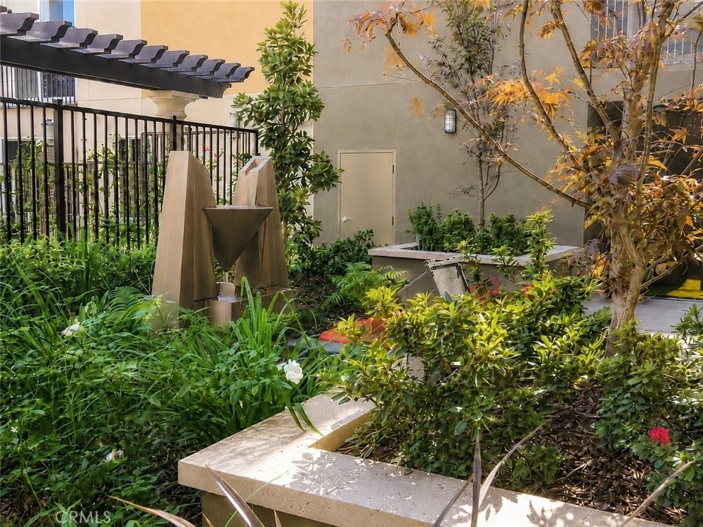 11925 Kling Street - Photo 8