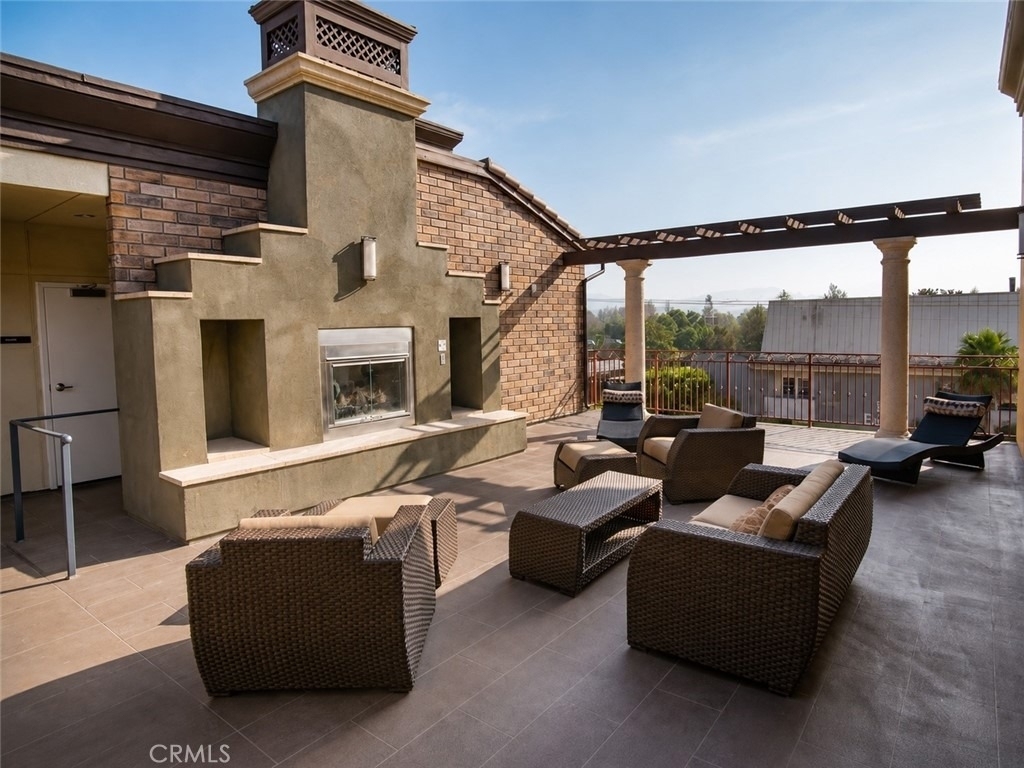 11925 Kling Street - Photo 4