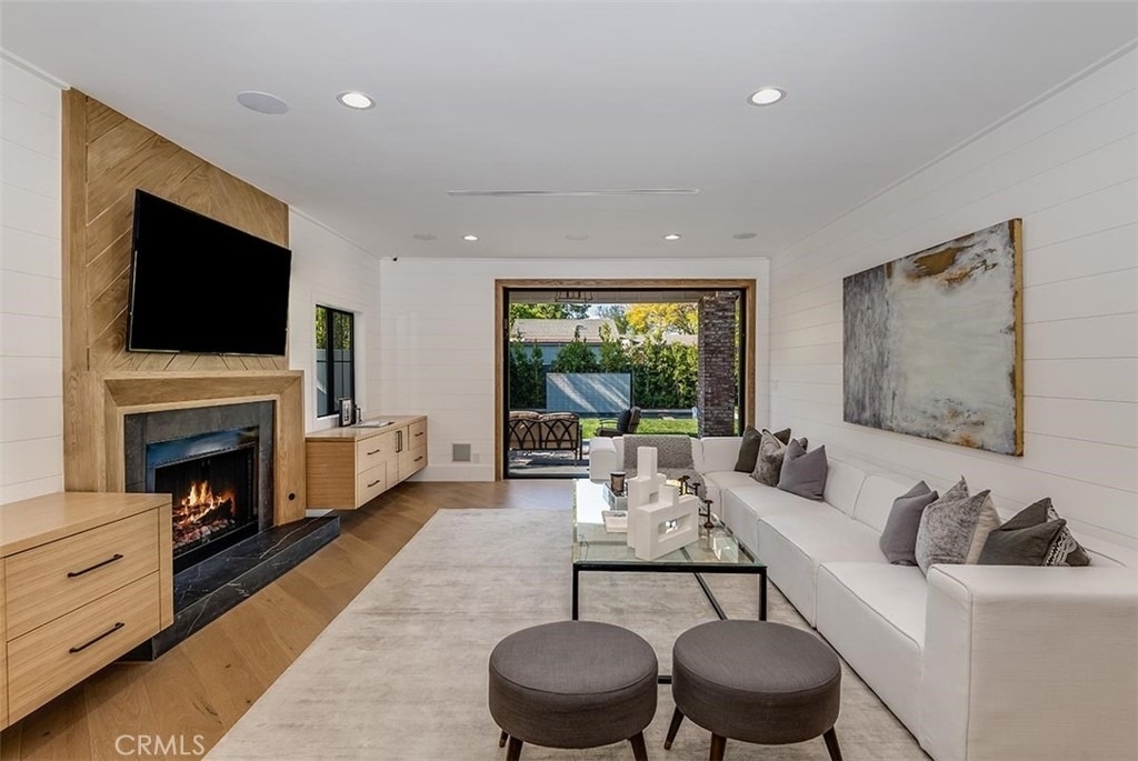 14803 Otsego Street - Photo 9