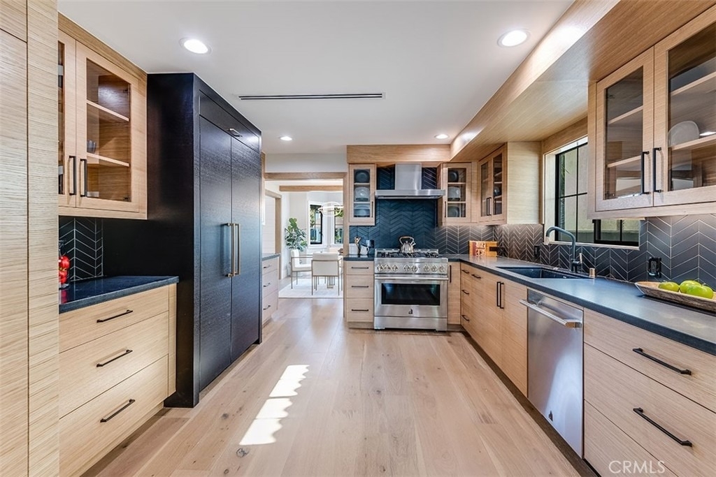 14803 Otsego Street - Photo 12