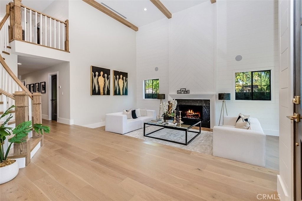 14803 Otsego Street - Photo 3