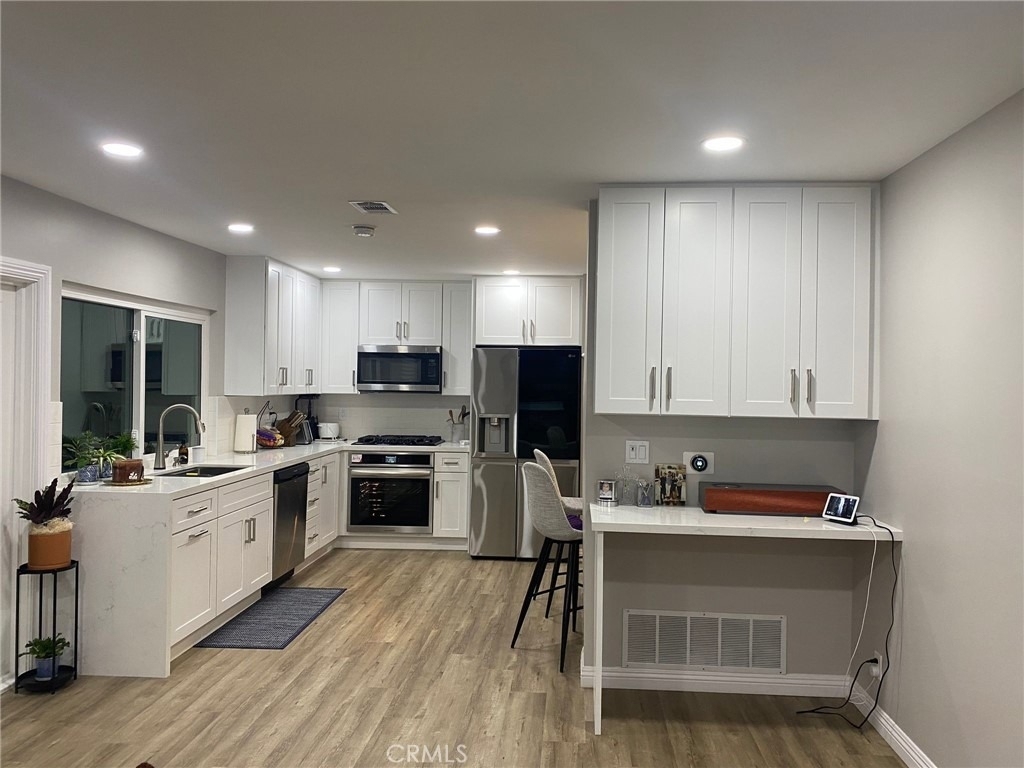 19915 Horst Avenue - Photo 6