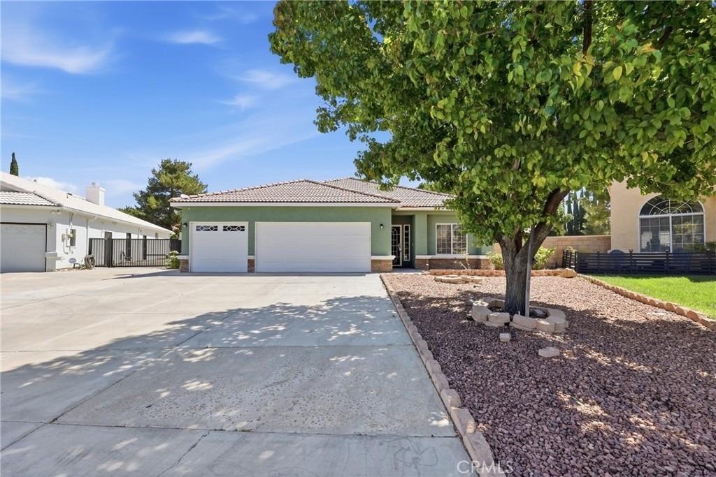 44154 Coral - Photo 0