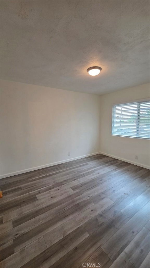 6471 Western - Photo 2