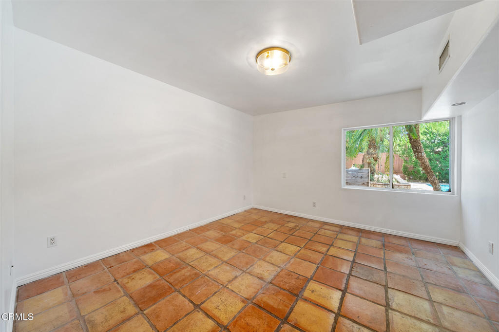 1412 Norton Avenue - Photo 25
