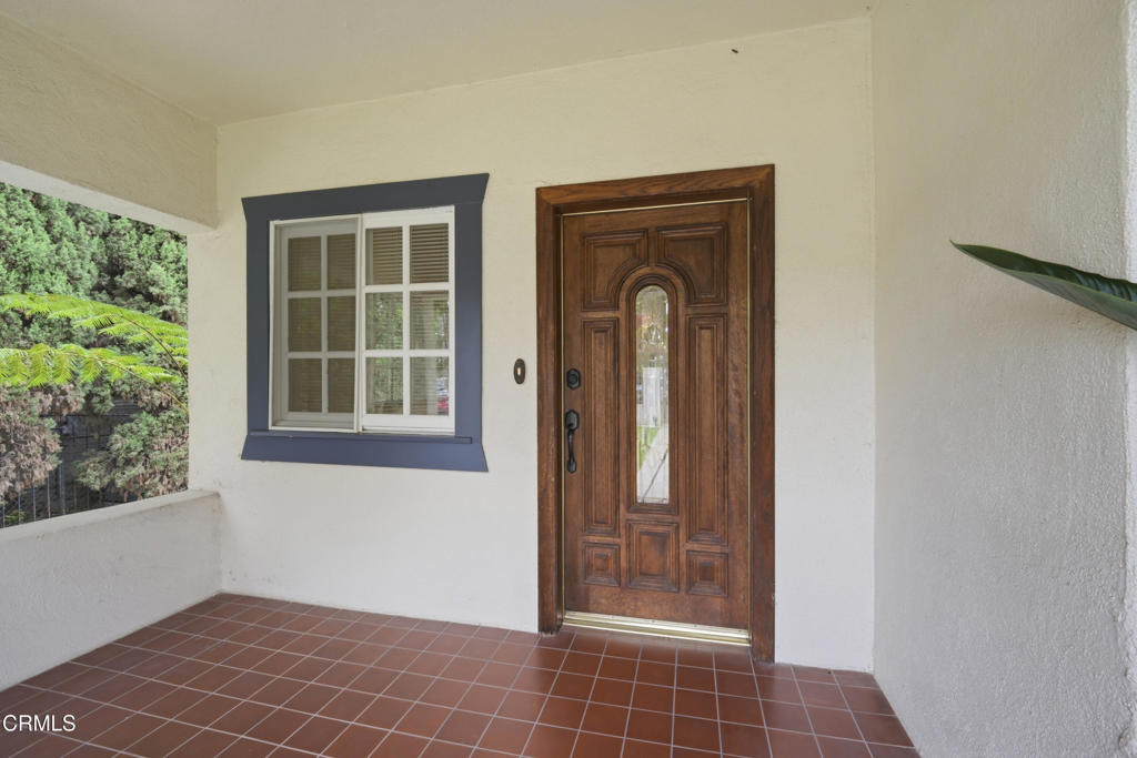 1621 Maltman Avenue - Photo 3