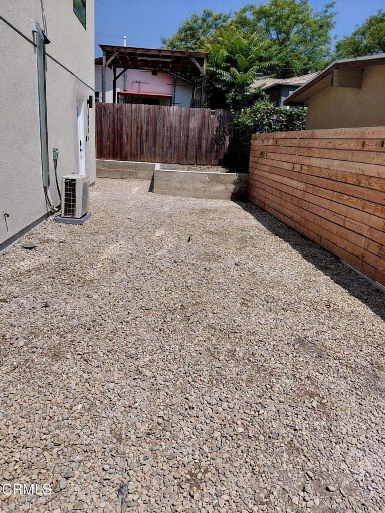 517 N Avenue 50 - Photo 8
