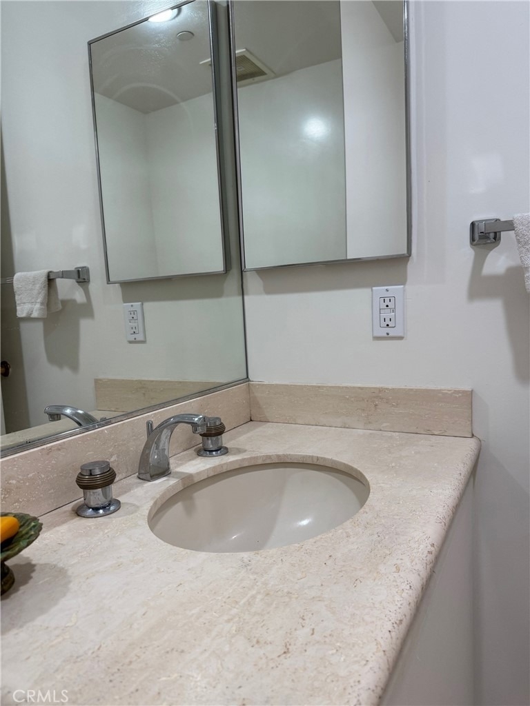 850 E Ocean Boulevard - Photo 18