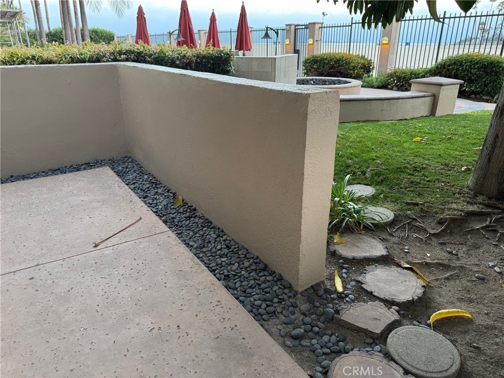 850 E Ocean Boulevard - Photo 36