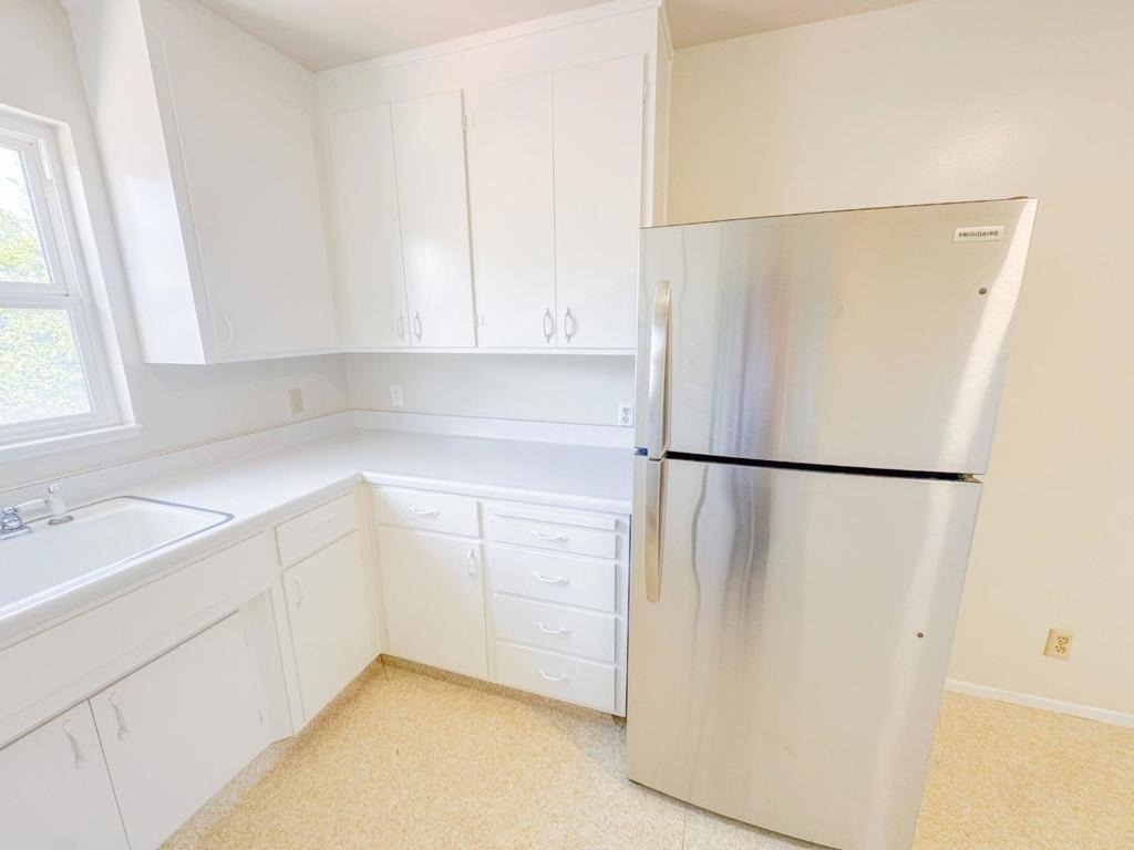 468 Acacia Avenue - Photo 18