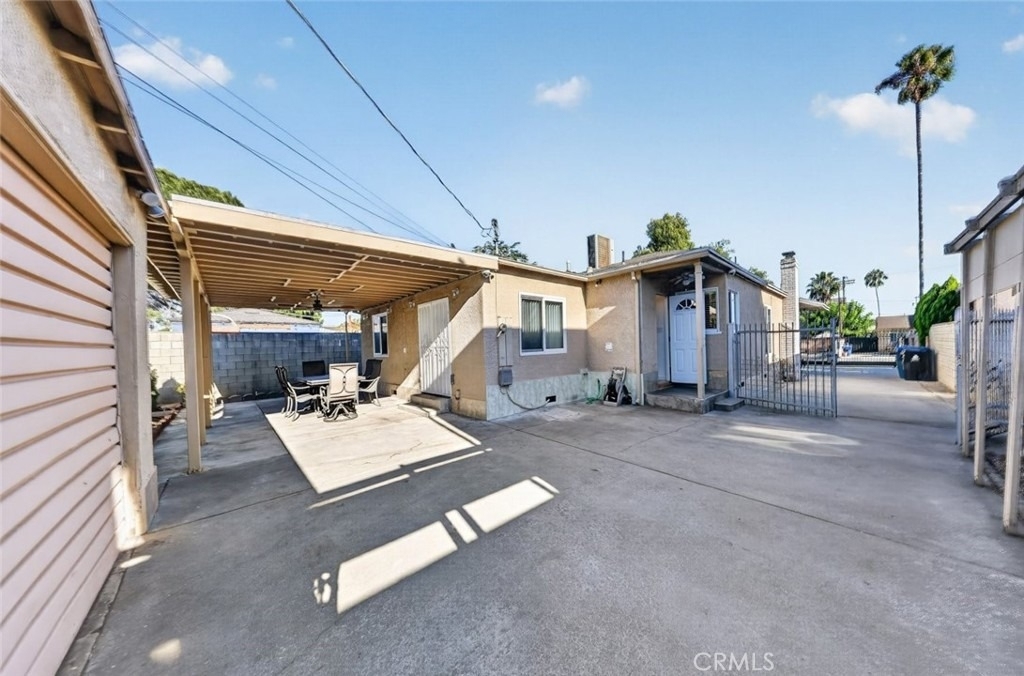 11407 Delano - Photo 36
