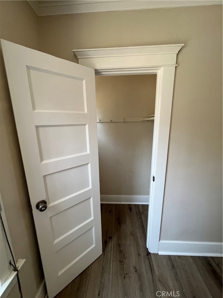1349 W 49th - Photo 13