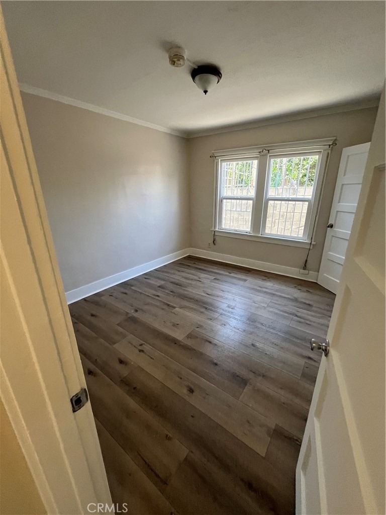 1349 W 49th - Photo 15