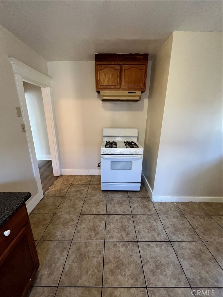 1349 W 49th - Photo 16