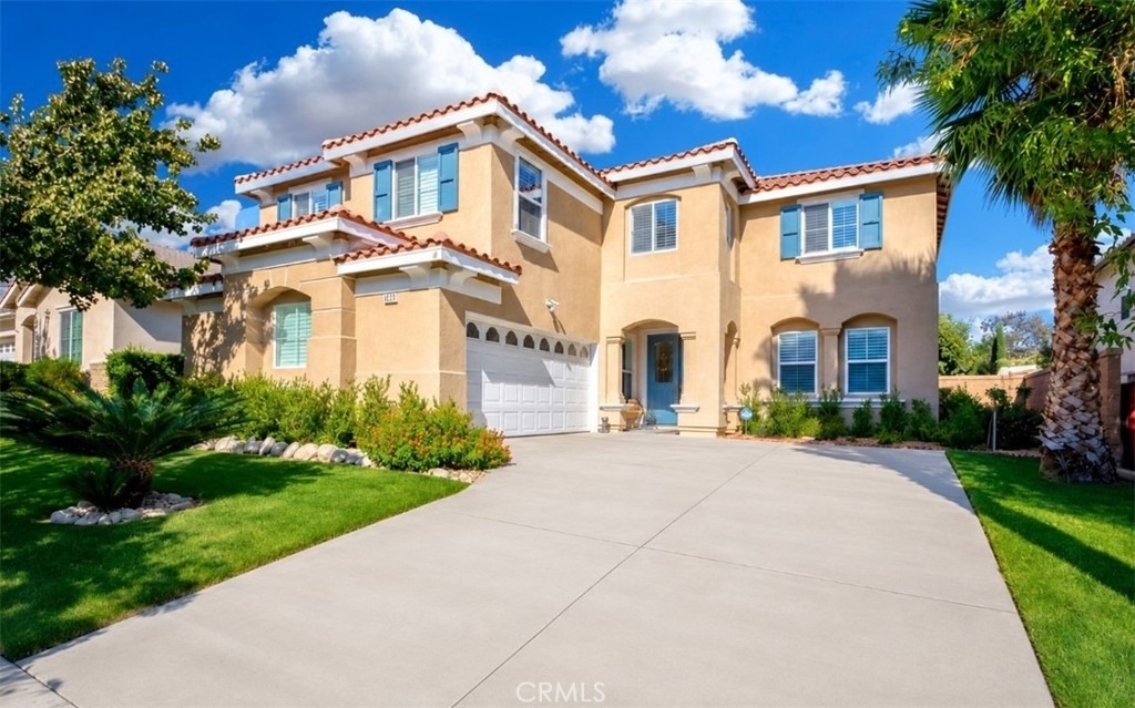 1826 Pinnacle - Photo 0