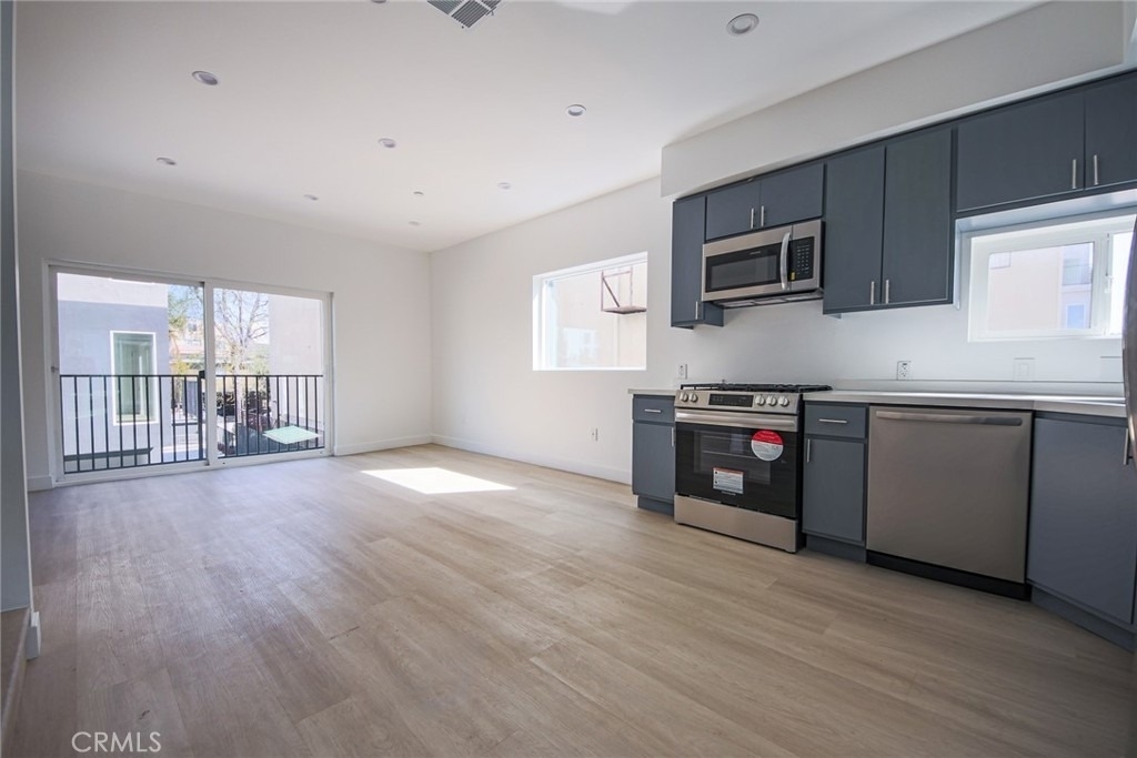 5265 Cartwright Avenue - Photo 33