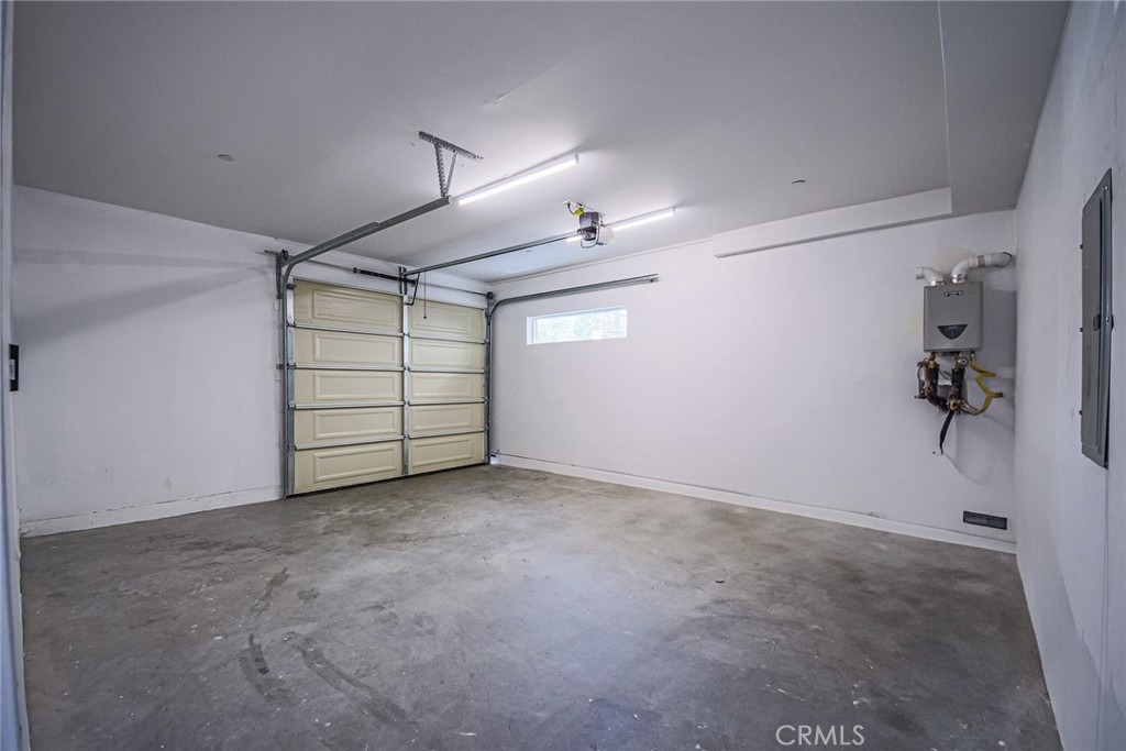 5265 Cartwright Avenue - Photo 19
