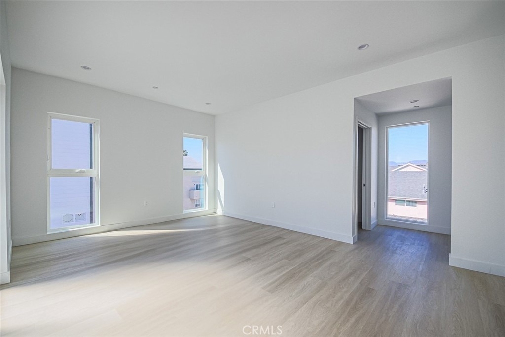 5265 Cartwright Avenue - Photo 68