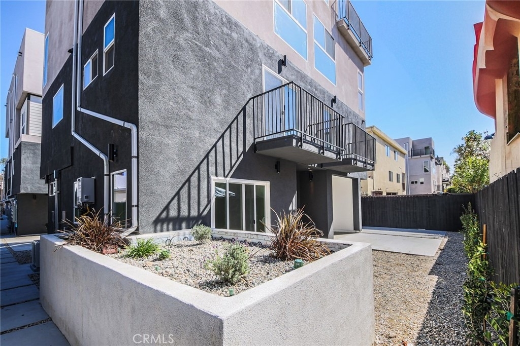 5265 Cartwright Avenue - Photo 16