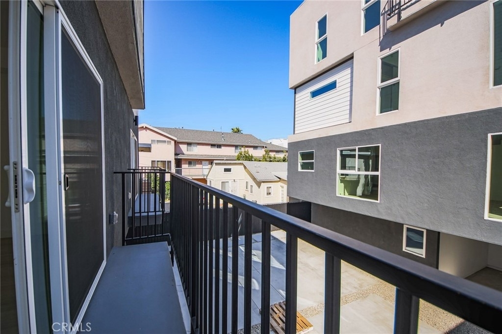 5265 Cartwright Avenue - Photo 35