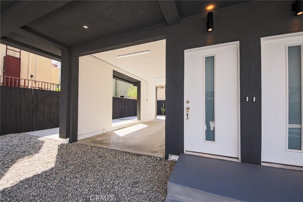 5265 Cartwright Avenue - Photo 30