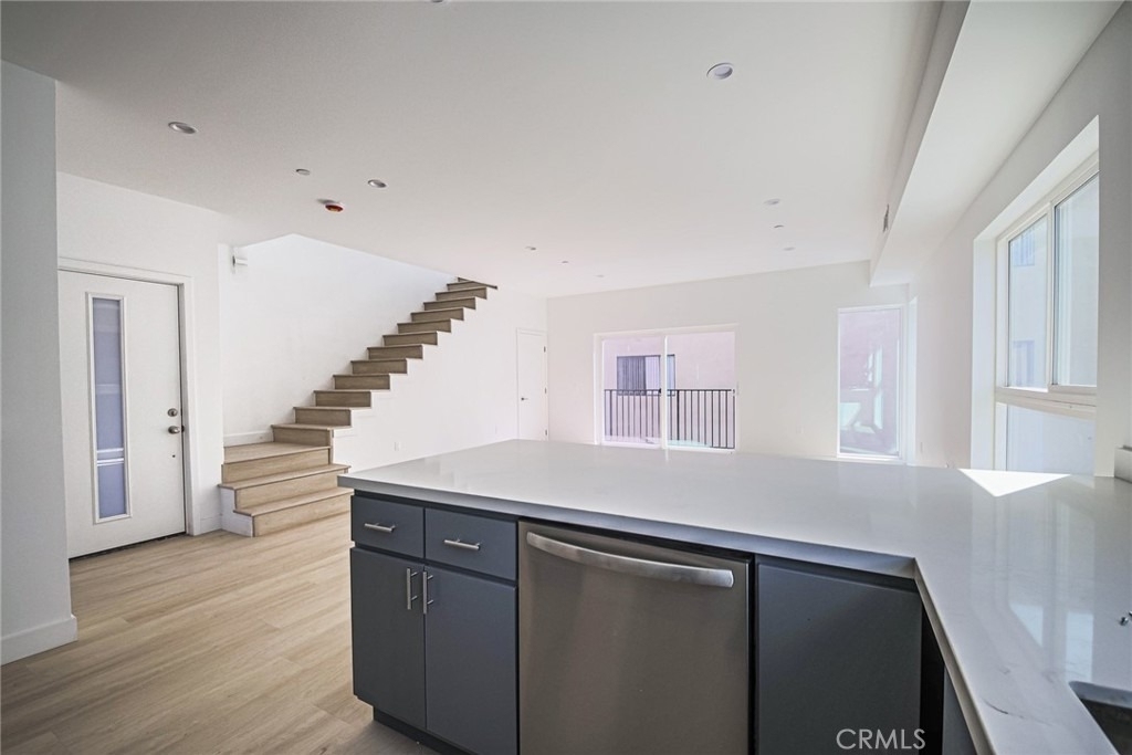 5265 Cartwright Avenue - Photo 58