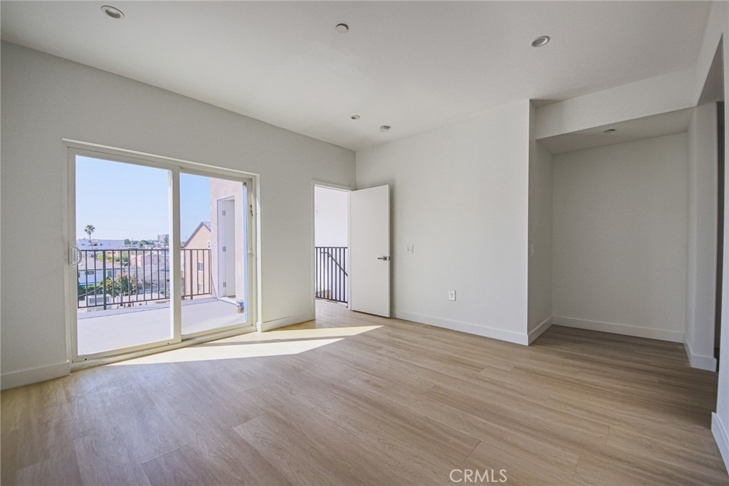 5265 Cartwright Avenue - Photo 38