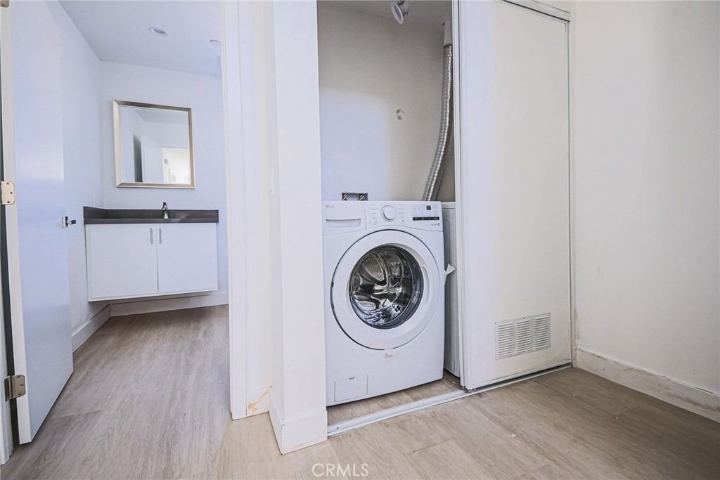 5265 Cartwright Avenue - Photo 67