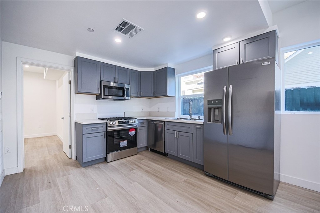 5265 Cartwright Avenue - Photo 18