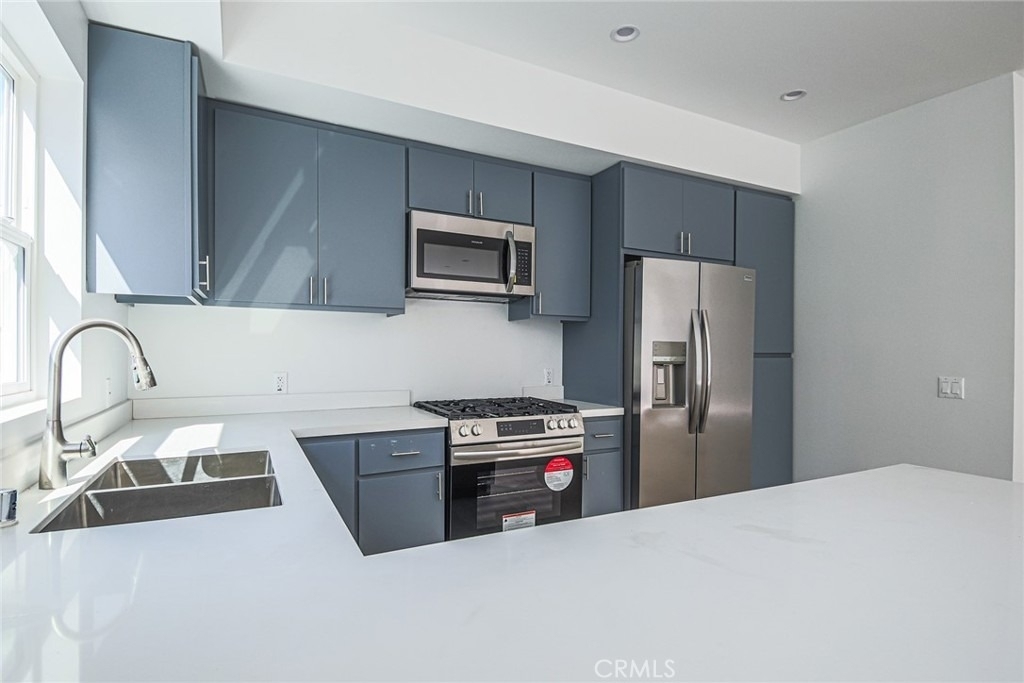 5265 Cartwright Avenue - Photo 30