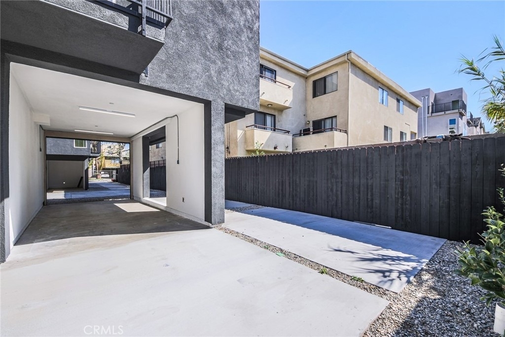 5265 Cartwright Avenue - Photo 18