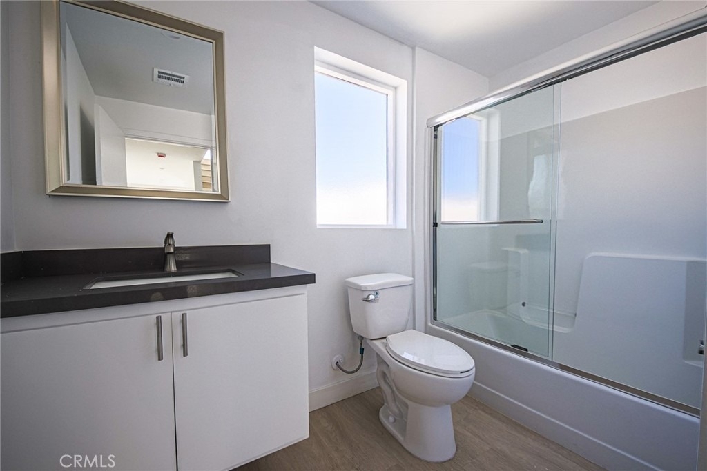 5265 Cartwright Avenue - Photo 45