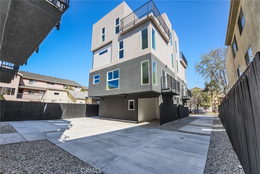 5265 Cartwright Avenue - Photo 13