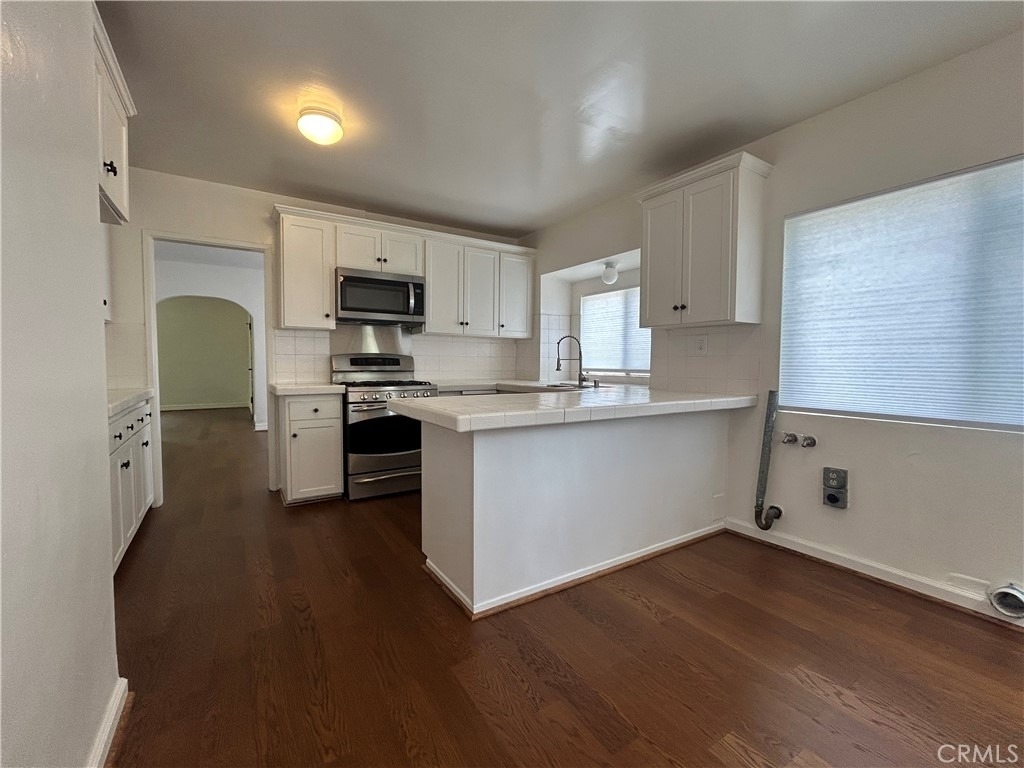 214 E Stocker Street - Photo 24